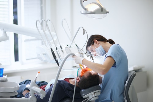 tandsköterska validerar sin kompetens